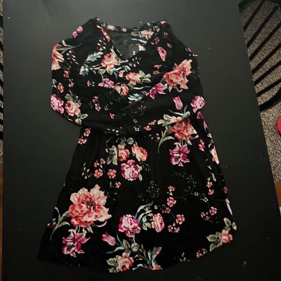 Annabelle Floral Print Dress, Size Small - Picture 2 of 6
